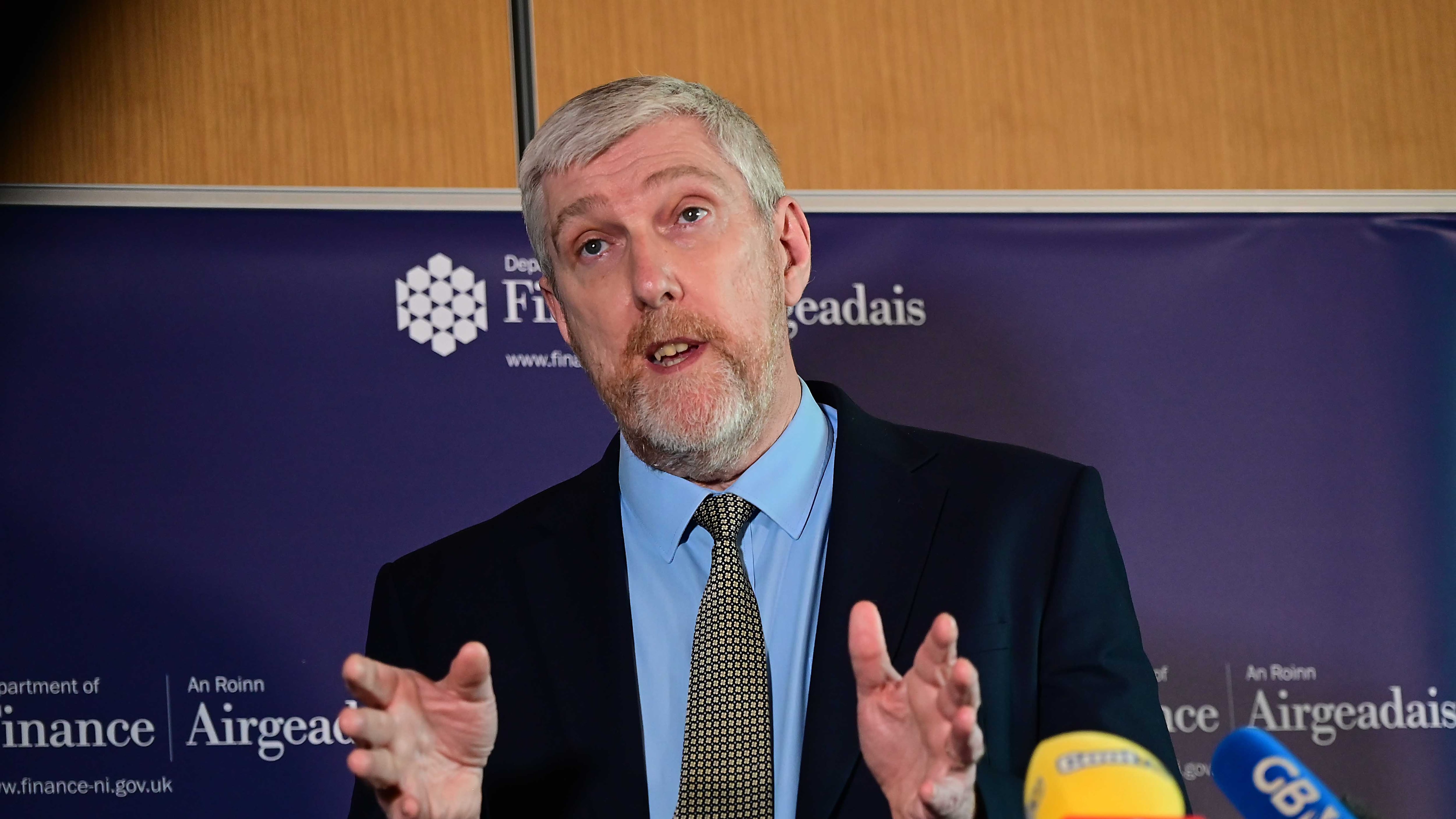 Pacemaker Press 29-01-2026: FINANCE MINISTER HALTS REVAL 2026 PROCESS.
Finance Minister John O’Dowd has today announced that he has stopped the Reval 2026 process.
Speaking today about the decision, Minister O’Dowd said: “I want our local businesses to thrive; they are the backbone of our communities. “I have listened carefully and I am very aware of the concerns raised by businesses—particularly hotels, pubs and other hospitality businesses.
Picture By: Arthur Allison/Pacemaker Press.