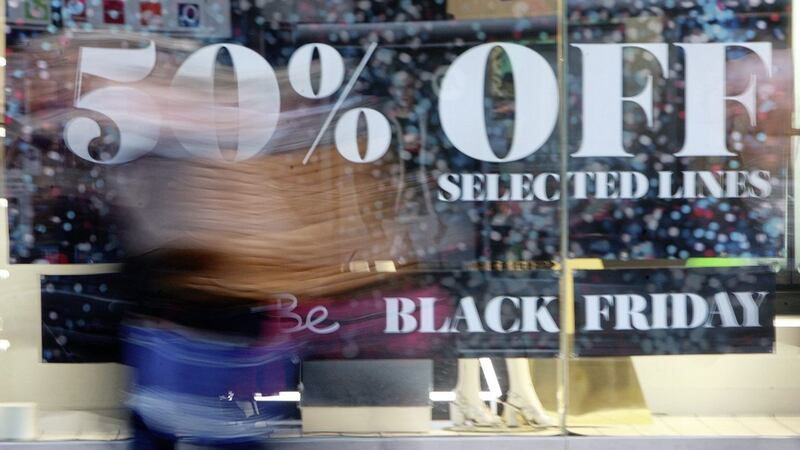 Black Friday shoppers boosted November&#39;s retail figures 