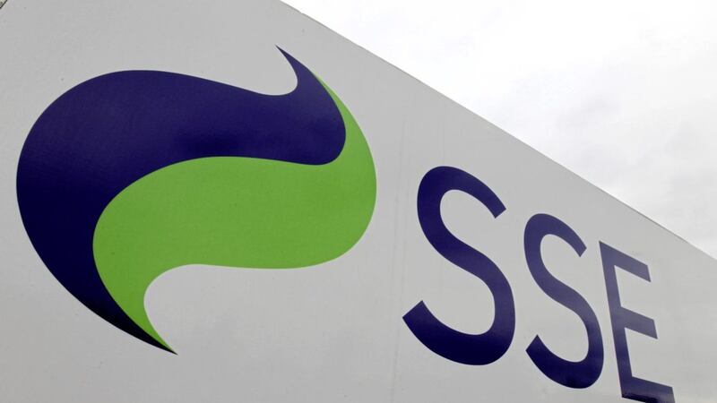 SSE said its retail gas and electricity arm will see lower annual earnings after more than 130,000 customers quit the group 