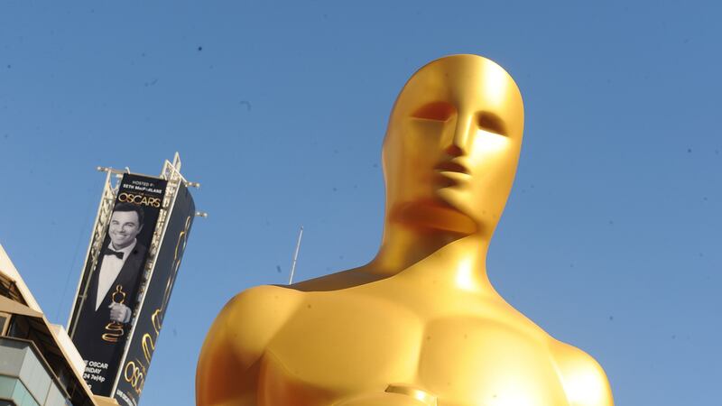 The guild says it has received reports that the Academy of Motion Picture Arts and Sciences is pressuring actors to appear only at the Academy Awards.