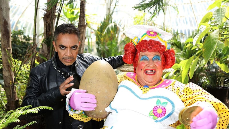 <span style="color: rgb(51, 51, 51); font-family: sans-serif, Arial, Verdana, &quot;Trebuchet MS&quot;; ">Actor David Bedella as Fleshcreep with Grand Opera House panto dame May McFettridge in this year's production of Jack and the Beanstalk</span>