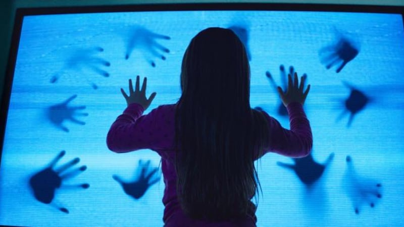 Kennedi Clements in a scene from Poltergeist drawn directly from the original 