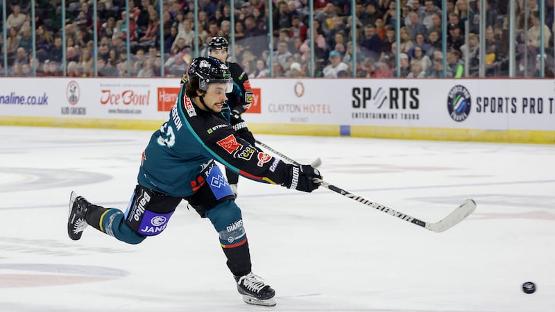 Quinn Preston scored a third-period double as the Belfast Giants defeated Dundee 6-2 on Saturday