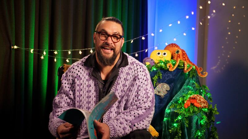 Aquaman star Jason Momoa will read Tiddler, by Julia Donaldson, as part of the CBeebies Bedtime Story festive line-up