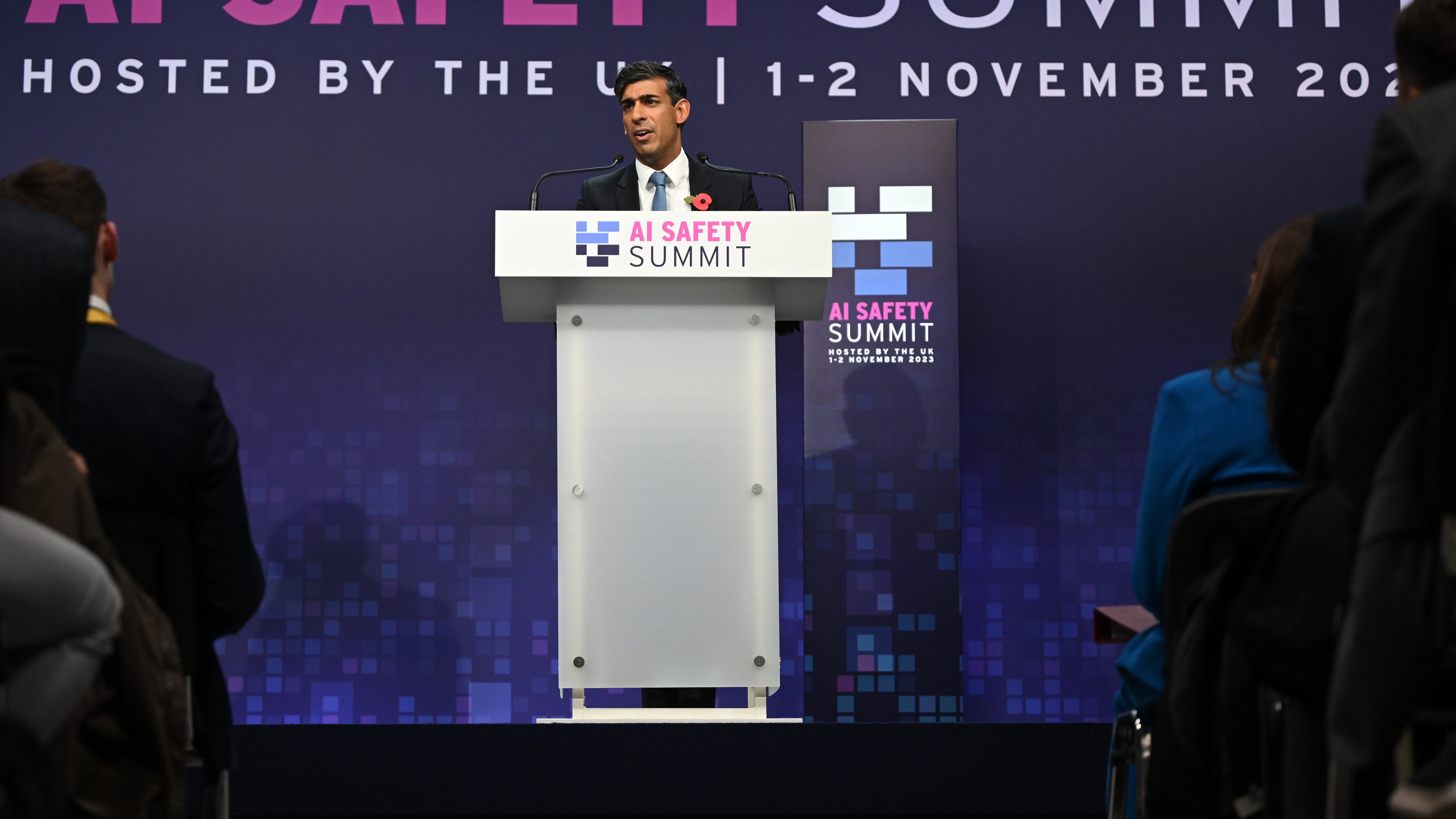 Prime Minister Rishi Sunak speaks at the AI safety summit