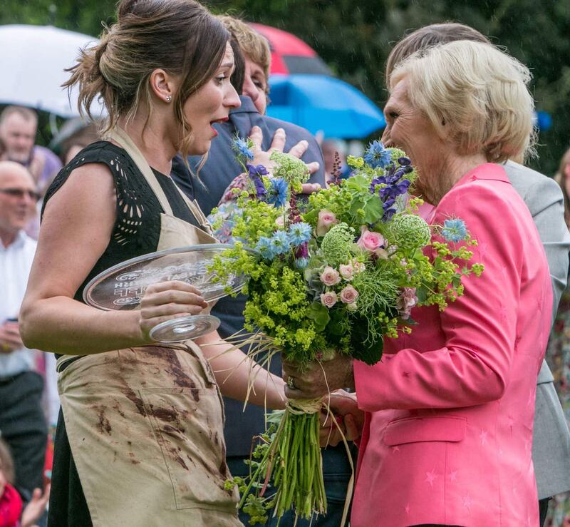 Mary Berry shakes hands with Candice Brown, winner of the 2016 series of The Great British Bake Off (PA)