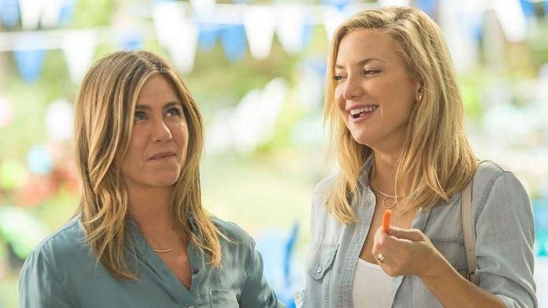 Jennifer Aniston and Kate Hudson in Mother&#39;s Day 