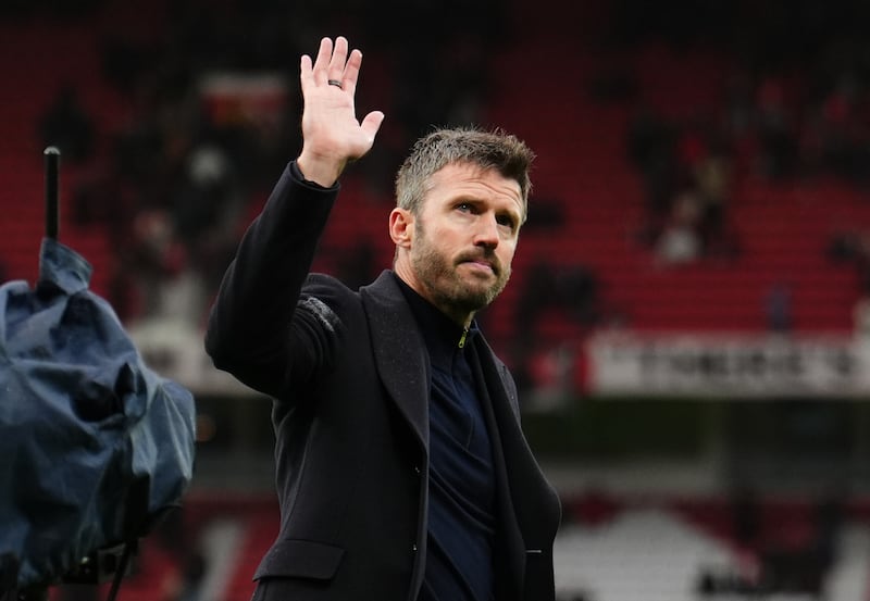Michael Carrick acknowledges the fans