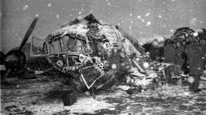 <span style="color: rgb(51, 51, 51); font-family: sans-serif, Arial, Verdana, 'Trebuchet MS';  line-height: 20.8px;">Snow falls on the wreck of British European Airways Flight 609 which crashed on take-off at Munich, Germany. Today, Feb 6, marks the anniversary of the Munich air disaster in which the BEA plane crashed on its third attempt to take off from a slush-covered runway at the Munich-Riem airport in West Germany. On board the plane was the Manchester United football team, nicknamed the Busby Babes, along with supporters and journalists. Twenty-three of the 44 passengers on board the aircraft died in the crash. (AP Photo/File)</span>