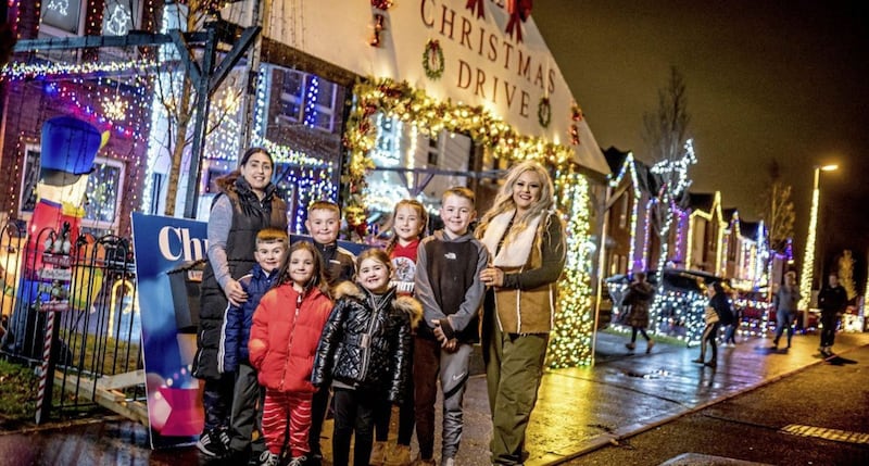 Laura Meehan (far right) and neighbour Emma Curran pictured with some of the children who are lucky enough to live on &lsquo;Christmas Drive&rsquo;. Picture by Stephen Latimer 