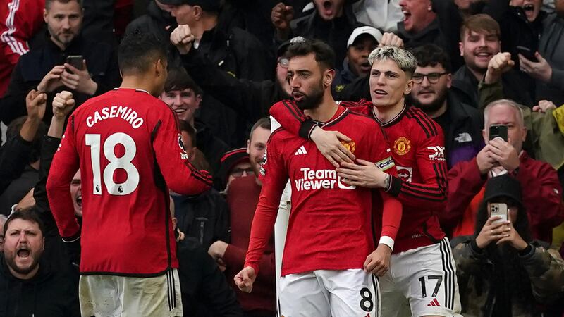 Manchester United prevented Liverpool from going top of the Premier League with the draw at Old Trafford