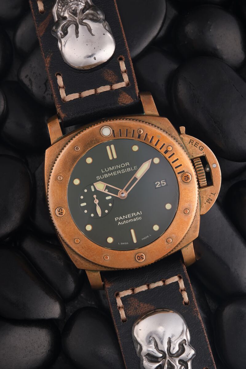 Panerai Reference PAM00382 Luminor Submersible 1950 which Stallone wore during The Expendables 2