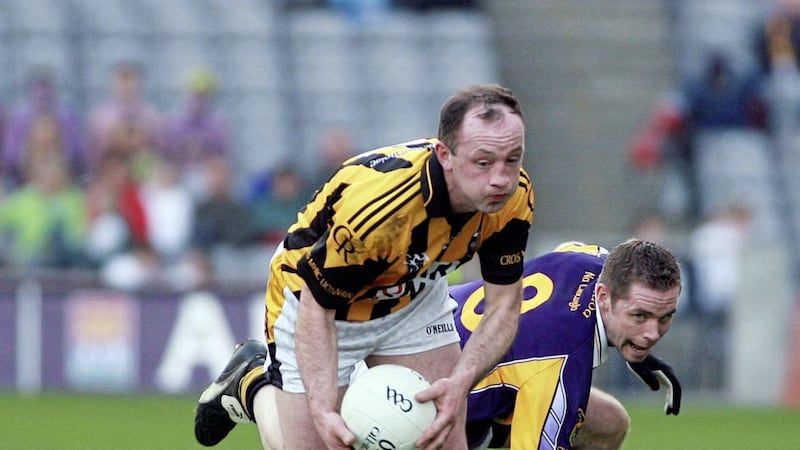 Crossmaglen&#39;s John Donaldson in action against Kilmacud&#39;s Niall Corkery. Picture by Seamus Loughran 