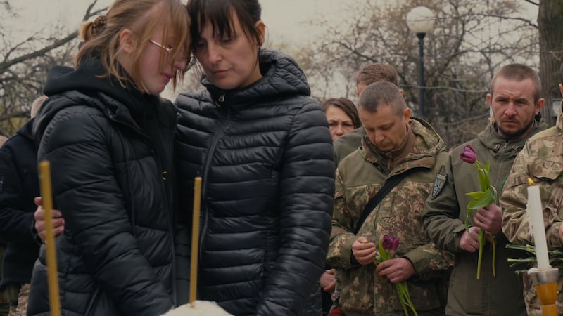 Ukrainians mourn their fallen soldiers