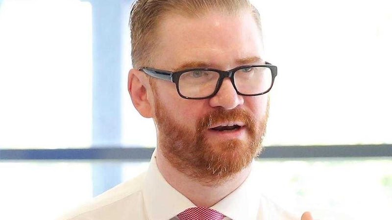 Former DUP finance minister Simon Hamilton's department&nbsp;failed to disclose correspondence between himself and Frank Cushnahan