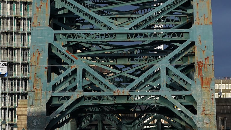 Repairs to the Tyne Bridge in Newcastle will be carried out