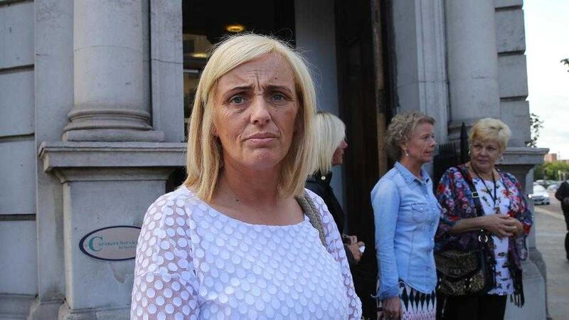 Sean Paul Carnahan&#39;s mother Tracy has made a complaint to the Police Ombudsman over delays in investigating her son&#39;s death 