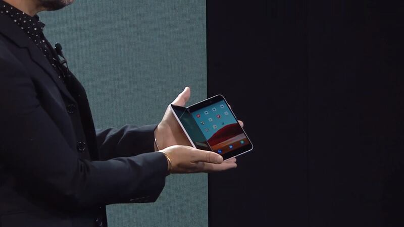 The device will couple Android apps with Microsoft’s productivity experiences.