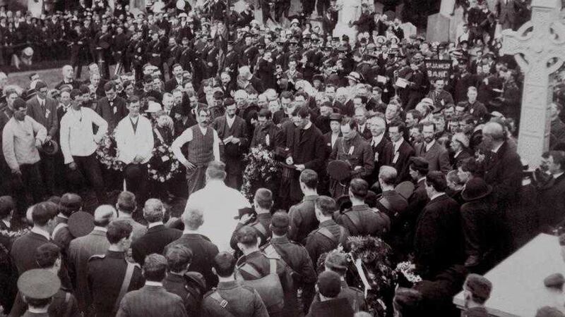Patrick Pearse delivering the oration over the grave of O&#39;Donovan Rossa on 1 August 1915 (Image courtesy of Glasnevin Museum) 