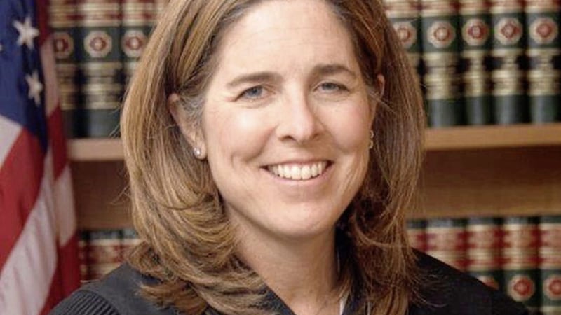 US federal judge Ann Donnelly stood up to President Trump&#39;s immigration order 