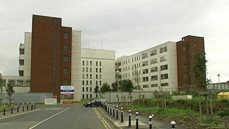 Nurses in the medical and surgical wards of Dublin&#39;s Beaumont Hospital are to begin a work to rule protest next month 