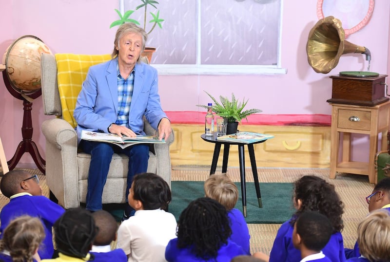 Paul McCartney reads his new book, Hey Grandude!, to a class of school children