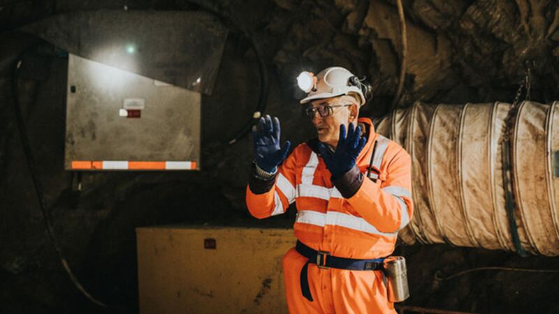 <em>Peter McKenna, Community Relations Manager at Dalradian, leading an underground tour of the project. Around 1,600 people have already participated in this knowledge sharing experience, learning first-hand about the project and its benefits</em>
