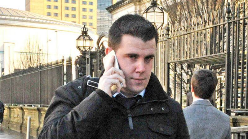 Sinn F&eacute;in has contradicted Phil Flanagan&#39;s claim that party members have access to his bank account. 