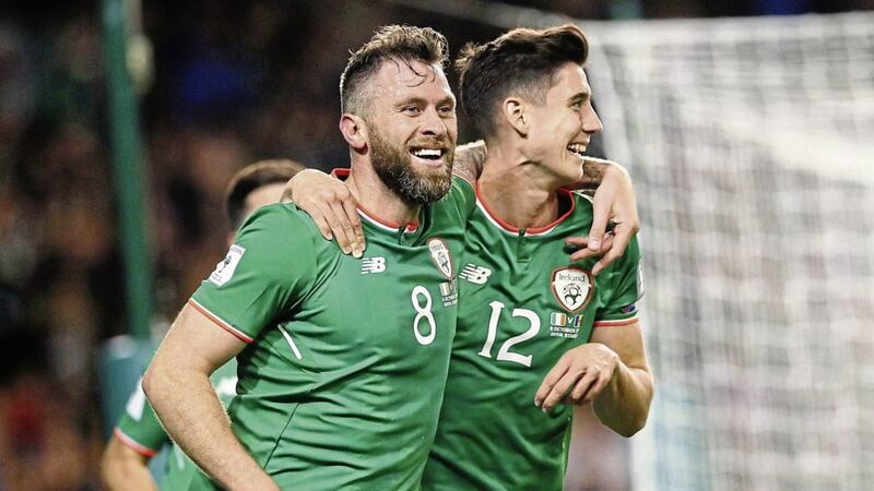 Republic of Ireland&#39;s Daryl Murphy (left) celebrates scoring his side&#39;s second goal in the 2-0 win over Moldova 