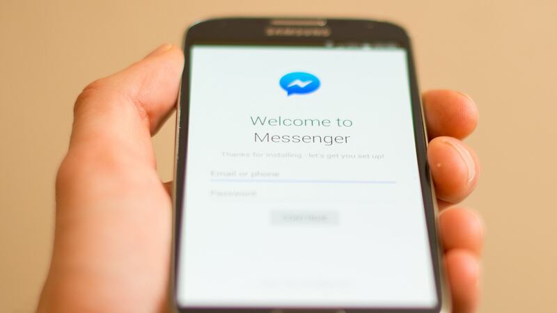 In 2015, the social network allowed people to use the messaging platform simply using their mobile phone number.