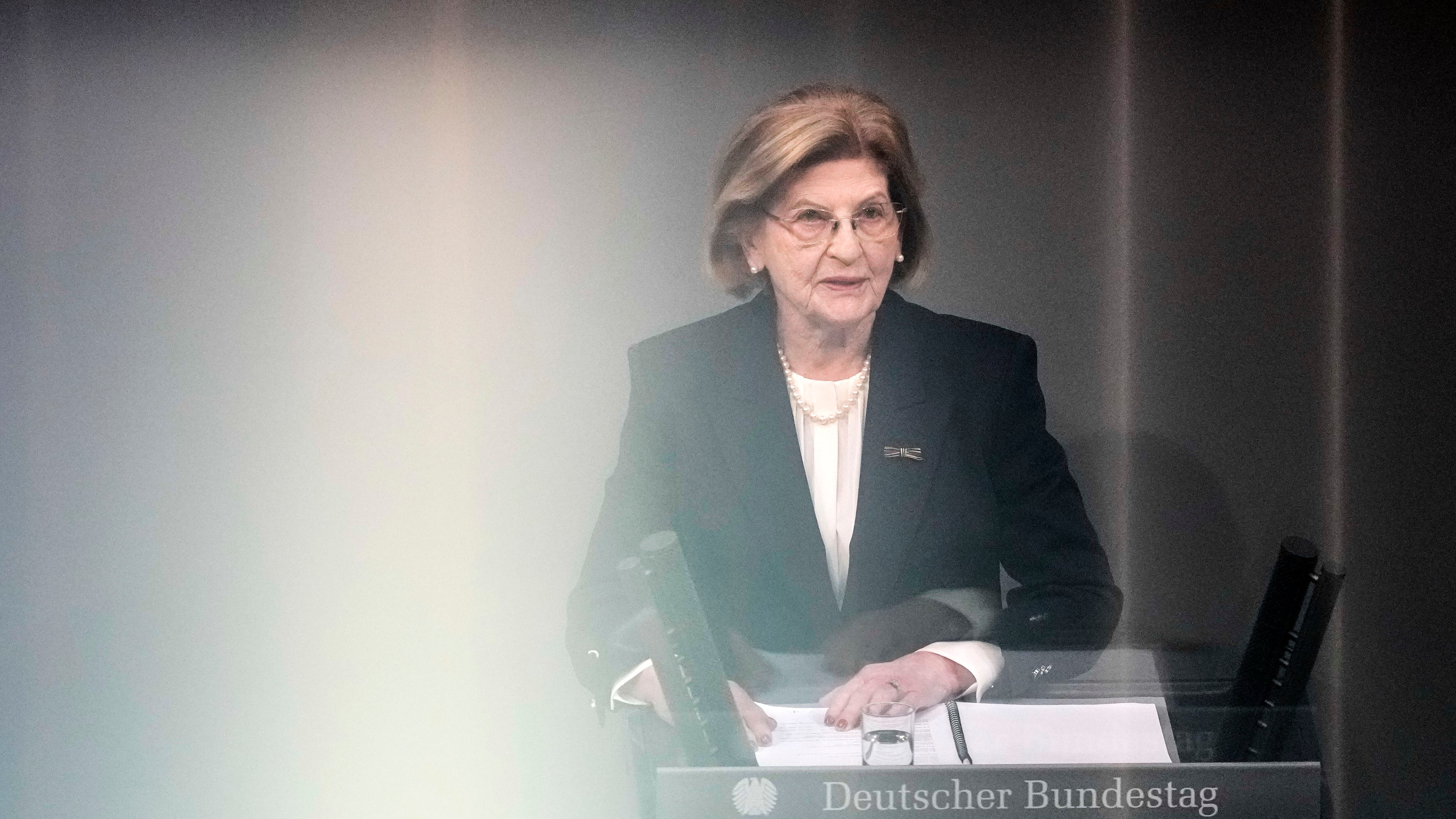 Holocaust survivor Eva Szepesi speaks to the plenary of the German Bundestag in Berlin on Wednesday (Ebrahim Noroozi/AP)