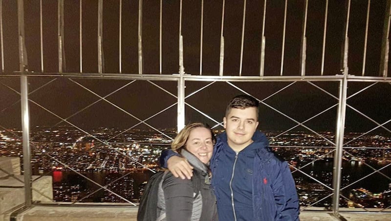 Odhr&aacute;n with his mother Shirley at the top of New York&#39;s Empire State Building 