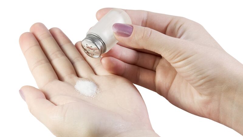 Garlic on your hands? Use salt – apparently.