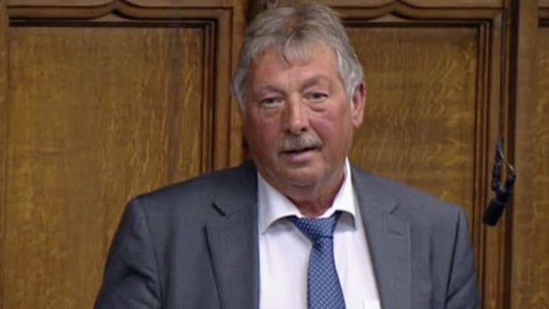 Sammy Wilson has criticised party colleague Edwin Poots over his handling of new pet travel restrictions post-Brexit. 