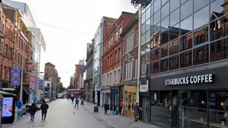 A new digital screen is to be erected at Arthur Street in Belfast's Cornmarket area.