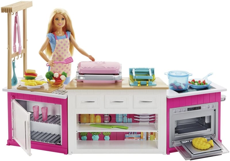 Barbie Ultimate Kitchen 