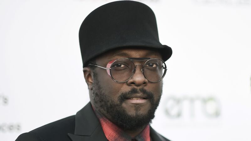 Singer will.i.am said the airline staff member was upset with him because he could not hear her through his noise-cancelling headphones.