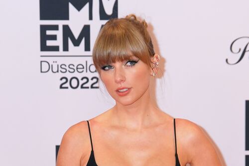 Taylor Swift to direct her first feature-length film with Searchlight Pictures