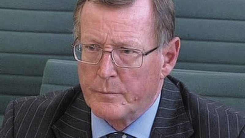 Lord David Trimble has cautioned against a border on the Irish Sea 