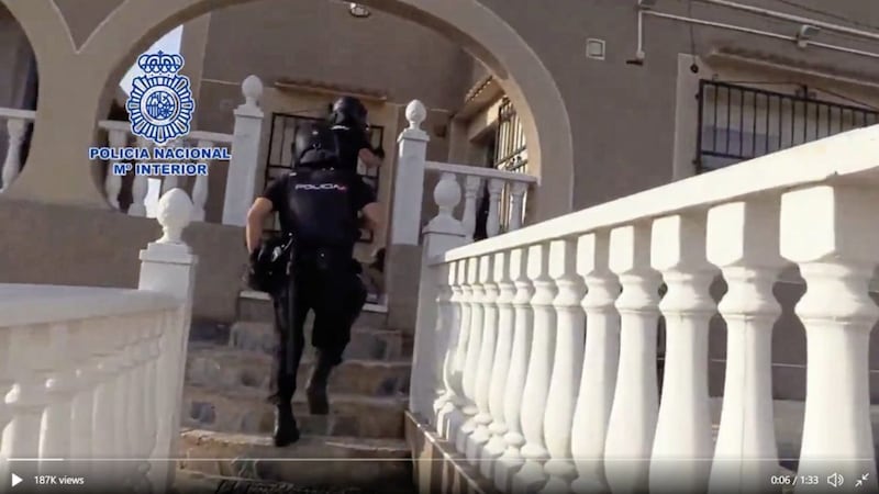 Spanish police raiding the Alicante hideaway of John Gilligan 