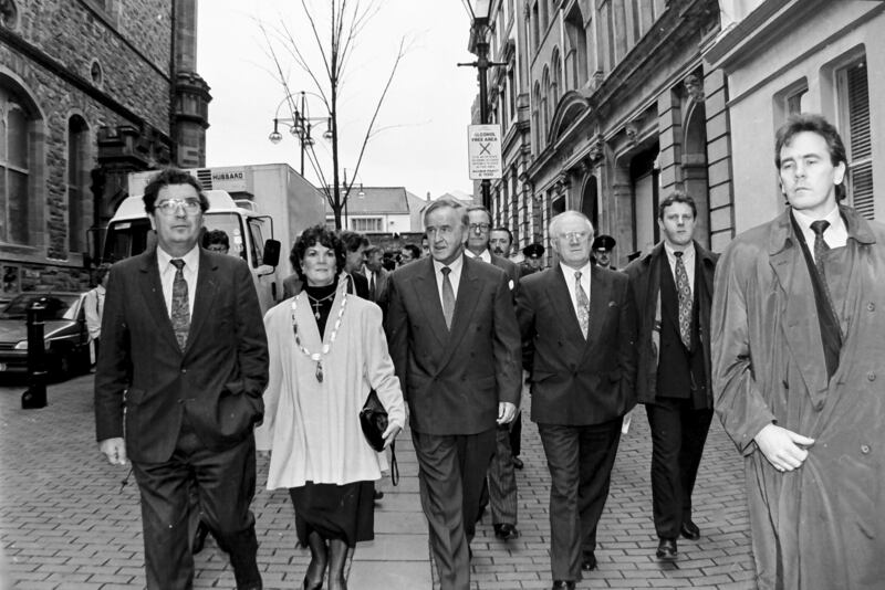 The Taoiseach is pictured here with then Foyle SDLP MP John Hume, Derry deputy mayor Annie Courtney and Donegal TD Pat The Cope Gallagher. Picture by Hugh Russell              Picture by Hugh Russell