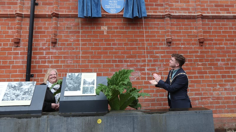 Great-great-great granddaughter The Reverend Rachel Bray, from Southport  and Lord Mayor Ryan Murphy during A Blue plaque  unveiling at Botanic Gardens in Belfast  for John Templeton, the man sometimes referred to as ‘father of Irish Botany’ on Wednesday.
PICTURE COLM LENAGHAN