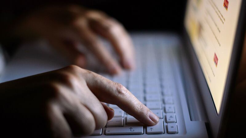 Online platforms have ‘very little’ legal responsibility for protecting their users, despite profiting from scam advertising, a coalition has said.