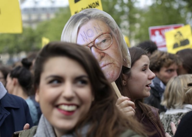 Marine Le Pen mask 