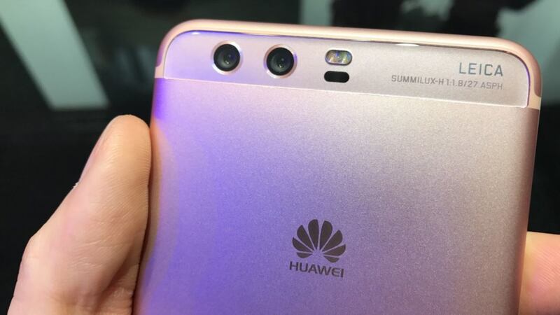 Huawei’s iPhone-challenging P10 and P10+