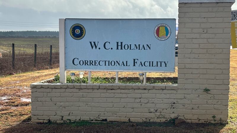 A sign for Holman Correctional Facility in Alabama (Kim Chandler/AP)