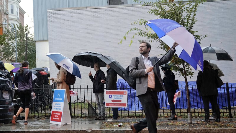 Queues and faulty machines have raised accusations of voter suppression during the US midterm elections.