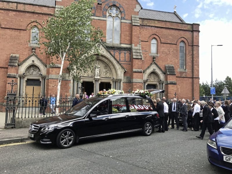 &nbsp;&nbsp;<span style="font-family: Verdana, Arial, Helvetica, sans-serif; font-size: 13.3333px;">The coffin is brought into St Paul's Parish Church, Belfast for the funeral service of Billy McConville, son of IRA murder victim Jean McConville.</span><span style="font-family: Verdana, Arial, Helvetica, sans-serif; font-size: 13.3333px;">&nbsp;Picture by Mal McCann</span>