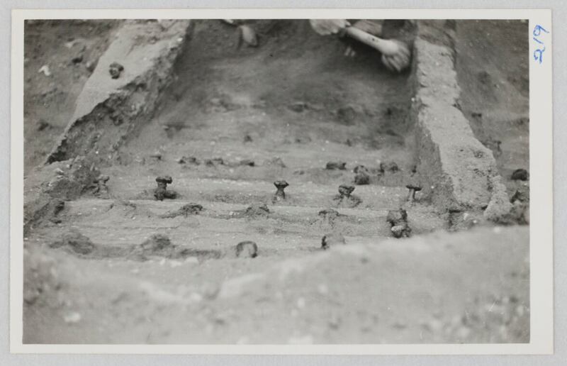 A close-up of the excavation by Barbara Wagstaff.
