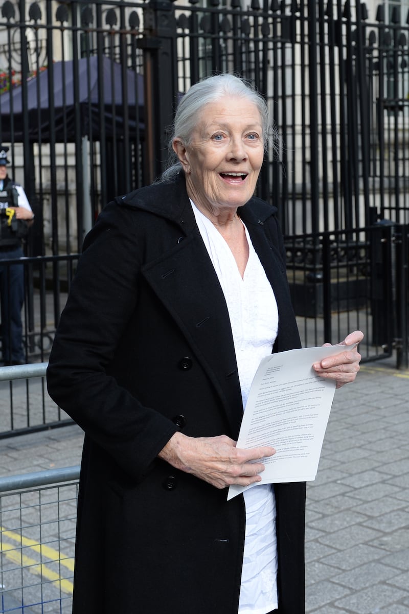 Vanessa Redgrave urges people to fight against labels